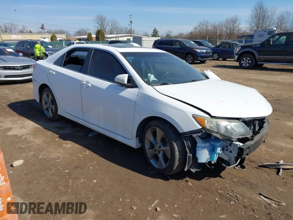 2012 Toyota Camry SE with VIN 4T1BK1FK1CU502929, listed as a IAAI auction lot 41721883 with 125,941 mi miles. Bid and sale history available at carsss.com. Image 1.