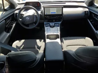2024 Toyota bZ4X XLE z VIN JTMAAAAA8RA039330, wystawiony jako Copart lot #53122265 z przebiegiem 30 866 mil mil oraz Czysty tytuł • Clean title. Historia ofert i sprzedaży dostępna na DreamBid. Obrazek 8.