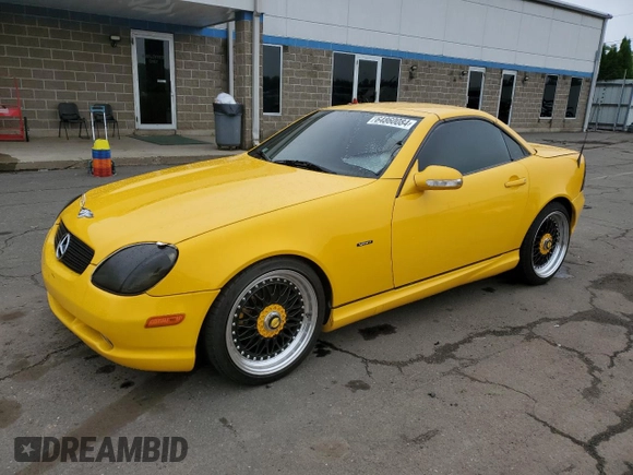 2001 Mercedes-Benz SLK-Class Kompressor with VIN WDBKK49F61F184147, listed as a Copart auction lot 64860084 with 0 mi miles and Salvage Title. Bid and sale history available at carsss.com. Image 1.