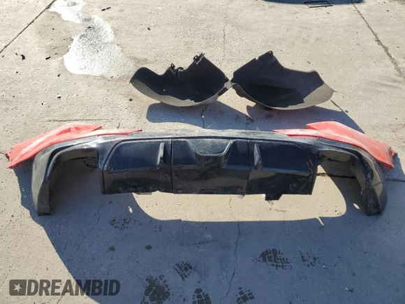 2022 Chevrolet Blazer RS z VIN 3GNKBERS5NS202442, wystawiony jako Copart lot #83545294 z przebiegiem Nie podano mil oraz Czysty tytuł • Clean title. Historia ofert i sprzedaży dostępna na DreamBid. Obrazek 12.