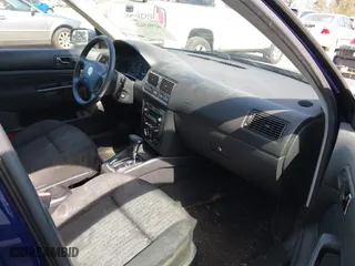 2003 Volkswagen Golf GL with VIN 9BWFK61J334061151, listed as a IAAI auction lot 41963428 with 148,052 mi miles. Bid and sale history available at carsss.com. Image 5.