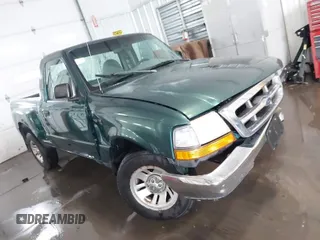 1999 Ford Ranger XL with VIN 1FTYR10V3XPB21911, listed as a IAAI auction lot 41644392 with 252,874 mi miles. Bid and sale history available at carsss.com. Image 1.