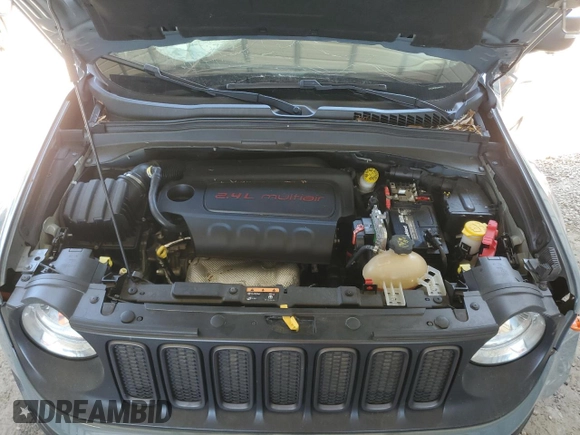 2018 Jeep Renegade Trailhawk with VIN ZACCJBCB3JPH43220, listed as a Copart auction lot 55473395 with Not provided miles and Salvage title. Bid and sale history available at DreamBid. Image 11.