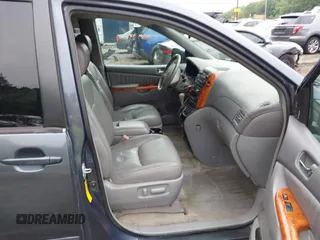 2008 Toyota Sienna XLE with VIN 5TDZK22C28S223511, listed as a IAAI auction lot 42697387 with 137,098 mi miles and . Bid and sale history available at DreamBid. Image 5.