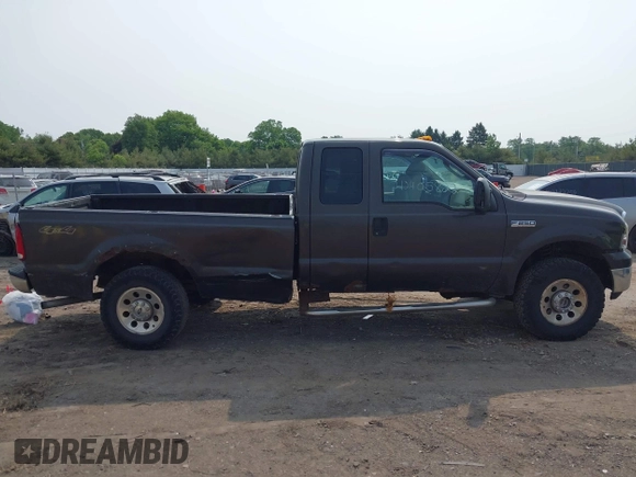 2005 Ford F-250 XL с VIN 1FTSX215X5EC32450, выставлен на аукционе IAAI как лот 42405822 с пробегом Не указан миль и . История ставок и продаж доступна на DreamBid. Изображение 13.