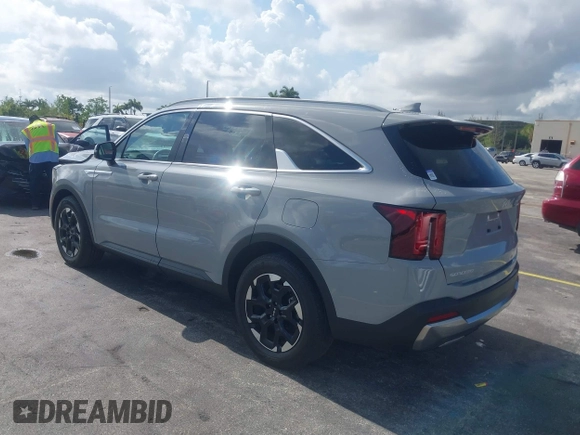 2024 Kia Sorento S with VIN 5XYRL4JC5RG278804, listed as a IAAI auction lot 42170947 with 12,709 mi miles and . Bid and sale history available at DreamBid. Image 3.