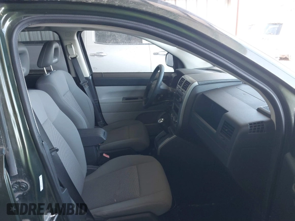2007 Jeep Compass Sport with VIN 1J8FF47WX7D211695, listed as a IAAI auction lot 41839810 with 72,582 mi miles. Bid and sale history available at carsss.com. Image 5.