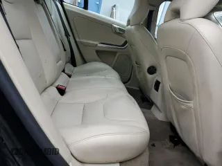 2015 Volvo S60 T5 Premier с VIN YV1612TB2F2310206, выставлен на аукционе Copart как лот 61021685 с пробегом 145 519 миль миль и Списание • Salvage title. История ставок и продаж доступна на DreamBid. Изображение 10.