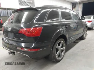 2014 Audi Q7 3.0T Premium with VIN WA1CGAFE5ED016562, listed as a IAAI auction lot 40987812 with 154,628 mi miles. Bid and sale history available at carsss.com. Image 4.