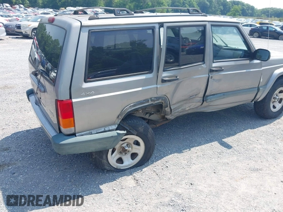 2000 Jeep Cherokee with VIN 1J4FF48S5YL174768, listed as a IAAI auction lot 42411154 with 204,428 mi miles and . Bid and sale history available at DreamBid. Image 6.