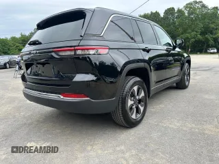 2024 Jeep Grand Cherokee with VIN 1C4RJYB67RC710710, listed as a Copart auction lot 62895445 with 44,528 mi miles and Clean title. Bid and sale history available at DreamBid. Image 3.