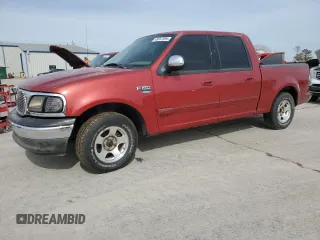 2002 Ford F-150 XLT with VIN 1FTRW07642KB91476, listed as a Copart auction lot 45057895 with 191,938 mi miles and Clean Title. Bid and sale history available at carsss.com. Image 1.