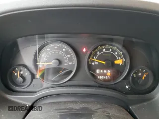 2014 Jeep Patriot Latitude z VIN 1C4NJPFA2ED928050, wystawiony jako Copart lot #50195295 z przebiegiem 130 437 mil mil oraz Szkoda całkowita • Salvage title. Historia ofert i sprzedaży dostępna na DreamBid. Obrazek 9.