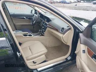 2013 Mercedes-Benz C 300 Sport with VIN WDDGF8AB8DG119588, listed as a IAAI auction lot 42648564 with 154,788 mi miles and . Bid and sale history available at DreamBid. Image 5.