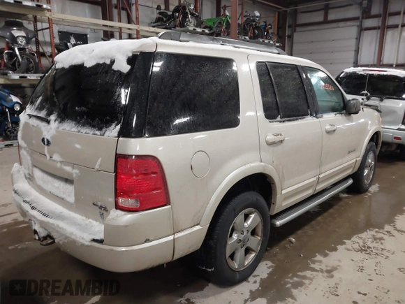 2005 Ford Explorer Limited с VIN 1FMDU75W85ZA65110, выставлен на аукционе IAAI как лот 41225580 с пробегом 154 125 миль миль и . История ставок и продаж доступна на DreamBid. Изображение 4.