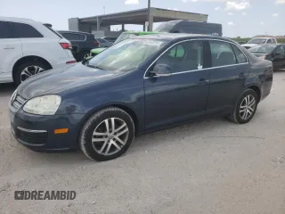 2005 Volkswagen Jetta 2.5L с VIN 3VWDF71K95M623286, выставлен на аукционе Copart как лот 60113215 с пробегом 62 226 миль миль и Чистый • Clean title. История ставок и продаж доступна на DreamBid. Изображение 1.