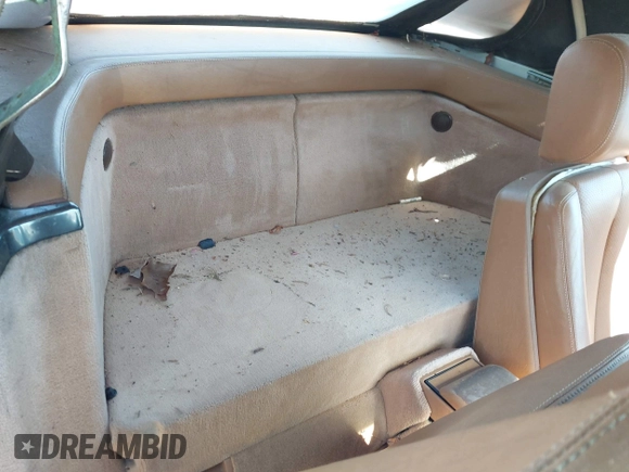 1992 Mercedes-Benz 500 с VIN WDBFA66E8NF043632, выставлен на аукционе IAAI как лот 42049992 с пробегом 101 690 миль миль и . История ставок и продаж доступна на DreamBid. Изображение 8.
