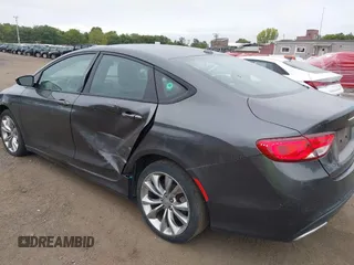2015 Chrysler 200 S with VIN 1C3CCCBG6FN517903, listed as a IAAI auction lot 40412213 with 84,118 mi miles. Bid and sale history available at carsss.com. Image 6.