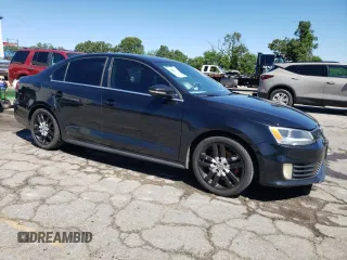 2013 Volkswagen Jetta GLI Autobahn с VIN 3VW467AJ2DM265082, выставлен на аукционе Copart как лот 60463934 с пробегом 214 483 миль миль и Списание • Salvage title. История ставок и продаж доступна на DreamBid. Изображение 4.