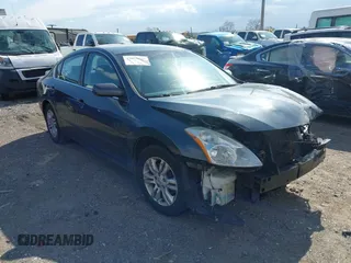 2011 Nissan Altima 2.5 S with VIN 1N4AL2AP8BN474776, listed as a IAAI auction lot 42018569 with 198,000 mi miles. Bid and sale history available at carsss.com. Image 1.