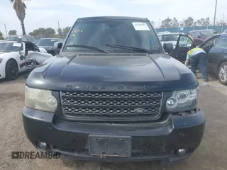 2012 Land Rover Range Rover HSE z VIN SALME1D40CA376517, wystawiony jako IAAI lot #42248985 z przebiegiem 101 005 mil mil oraz . Historia ofert i sprzedaży dostępna na DreamBid. Obrazek 13.