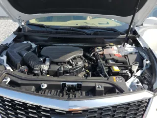2024 Cadillac XT5 Premium Luxury AWD z VIN 1GYKNERS3RZ757814, wystawiony jako Copart lot #58976985 z przebiegiem 4 608 mil mil oraz Szkoda całkowita • Salvage title. Historia ofert i sprzedaży dostępna na DreamBid. Obrazek 12.