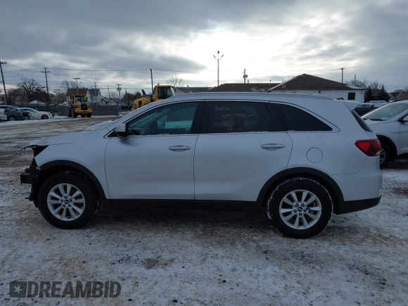 2019 Kia Sorento L with VIN 5XYPG4A31KG547981, listed as a IAAI auction lot 41253059 with 97,104 mi miles. Bid and sale history available at carsss.com. Image 14.