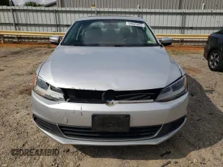 2013 Volkswagen Jetta SE with VIN 3VWDX7AJ6DM359415, listed as a Copart auction lot 54653435 with 189,463 mi miles and Clean title. Bid and sale history available at DreamBid. Image 5.