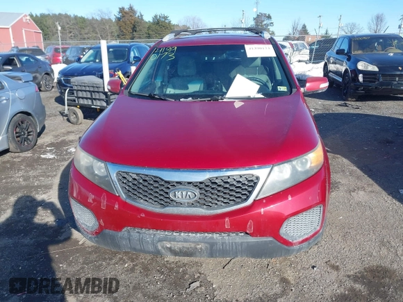 2011 Kia Sorento LX with VIN 5XYKT4A29BG085053, listed as a IAAI auction lot 41390173 with 258,761 mi miles. Bid and sale history available at carsss.com. Image 6.