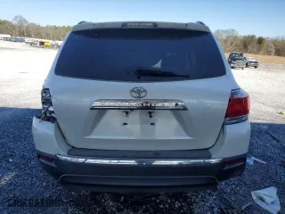 2013 Toyota Highlander with VIN 5TDZK3EH3DS122842, listed as a Copart auction lot 43451885 with 180,835 mi miles and Non Repairable. Bid and sale history available at carsss.com. Image 6.