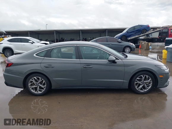 2020 Hyundai Sonata SEL z VIN 5NPEL4JA9LH035459, wystawiony jako IAAI lot #42200766 z przebiegiem 34 027 mil mil oraz . Historia ofert i sprzedaży dostępna na DreamBid. Obrazek 13.