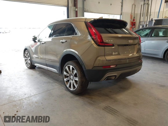2020 Cadillac XT4 AWD Premium Luxury with VIN 1GYFZDR49LF015590, listed as a IAAI auction lot 41606564 with 47,795 mi miles and . Bid and sale history available at carsss.com. Image 3.