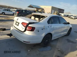 2016 Volkswagen Jetta SEL z VIN 3VWL07AJXGM219128, wystawiony jako Copart lot #49392665 z przebiegiem 131 518 mil mil oraz Szkoda całkowita • Salvage title. Historia ofert i sprzedaży dostępna na DreamBid. Obrazek 3.