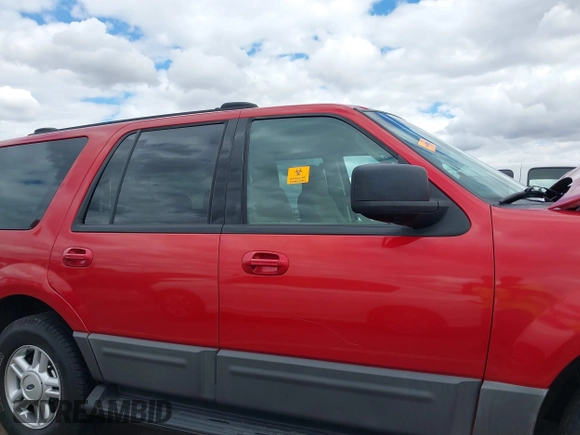 2003 Ford Expedition Special Service with VIN 1FMPU15L13LC23836, listed as a IAAI auction lot 41773865 with 129,696 mi miles. Bid and sale history available at carsss.com. Image 13.