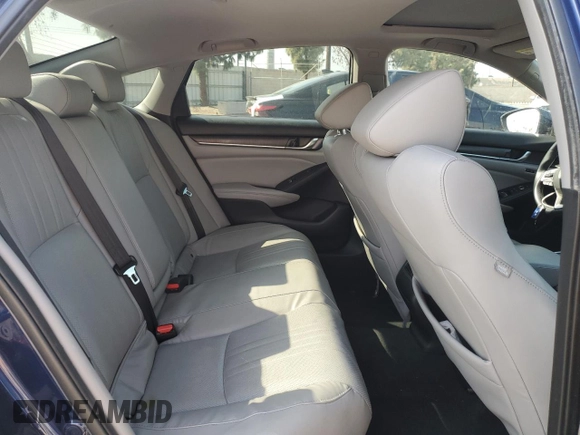2018 Honda Accord Touring с VIN 1HGCV3F92JA014937, выставлен на аукционе Copart как лот 55520765 с пробегом 71 788 миль миль и Списание • Salvage title. История ставок и продаж доступна на DreamBid. Изображение 10.