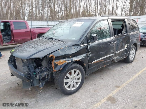 2014 Chrysler Town & Country Touring with VIN 2C4RC1BG4ER330039, listed as a IAAI auction lot 42037133 with 113,969 mi miles. Bid and sale history available at carsss.com. Image 2.