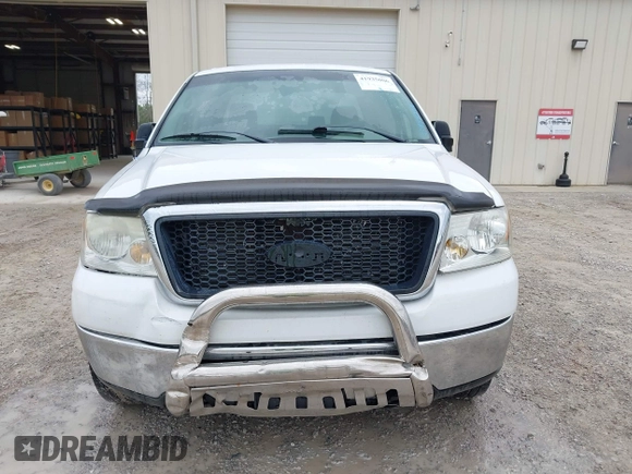 2007 Ford F-150 XLT z VIN 1FTRW14W27KD53977, wystawiony jako IAAI lot #41935006 z przebiegiem 163 444 mil mil oraz . Historia ofert i sprzedaży dostępna na DreamBid. Obrazek 12.