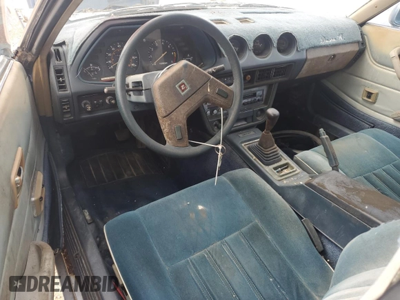 1981 Datsun 280ZX z VIN JN1HZ04S0BX263977, wystawiony jako Copart lot #59736855 z przebiegiem 206 158 mil mil oraz Czysty tytuł • Clean title. Historia ofert i sprzedaży dostępna na DreamBid. Obrazek 8.