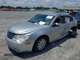 2008 Chrysler Sebring LX z VIN 1C3LC46K18N151209, wystawiony jako IAAI lot #39868707 z przebiegiem 181 893 mil mil oraz . Historia ofert i sprzedaży dostępna na DreamBid. Obrazek 2.