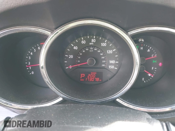2012 Kia Sorento EX with VIN 5XYKUCA68CG275924, listed as a IAAI auction lot 41623363 with 173,078 mi miles. Bid and sale history available at carsss.com. Image 7.