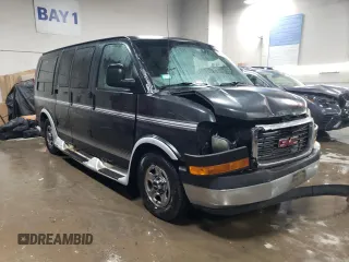 2004 GMC Savana Cargo Van YF7 Upfitter with VIN 1GDFG15T041147283, listed as a Copart auction lot 82193844 with 264,051 mi miles and Salvage Title. Bid and sale history available at carsss.com. Image 4.