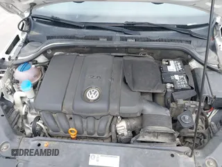 2011 Volkswagen Jetta SE with VIN 3VWDX7AJ2BM345251, listed as a IAAI auction lot 42407502 with 110,121 mi miles and . Bid and sale history available at DreamBid. Image 10.