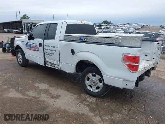 2014 Ford F-150 XL with VIN 1FTFX1CFXEFC62401, listed as a IAAI auction lot 41525607 with 138,459 mi miles. Bid and sale history available at carsss.com. Image 3.