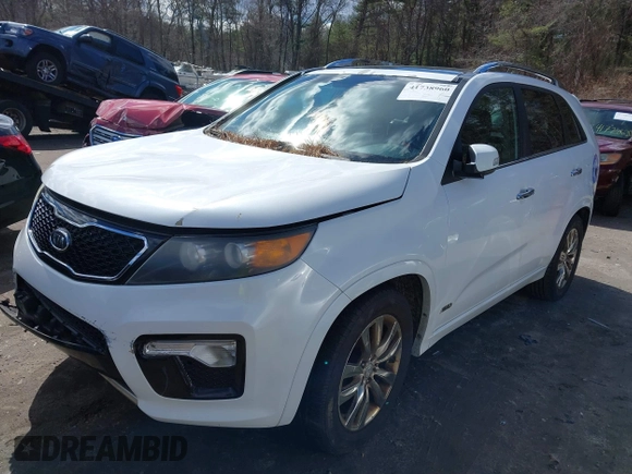 2011 Kia Sorento SX with VIN 5XYKWDA28BG149350, listed as a IAAI auction lot 41738960 with 190,218 mi miles. Bid and sale history available at carsss.com. Image 2.