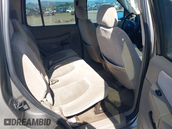 2005 Ford Explorer XLT с VIN 1FMZU73E25ZA62235, выставлен на аукционе IAAI как лот 42342010 с пробегом 415 919 миль миль и . История ставок и продаж доступна на DreamBid. Изображение 8.
