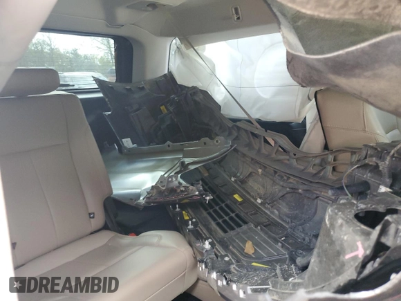 2024 Ford Expedition Max XLT with VIN 1FMJK1H82REA04559, listed as a Copart auction lot 49275045 with 25,641 mi miles and Salvage Title. Bid and sale history available at DreamBid. Image 13.