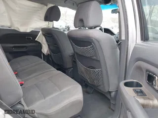 2008 Honda Pilot SE with VIN 5FNYF283X8B020295, listed as a IAAI auction lot 41737578 with 210,998 mi miles. Bid and sale history available at carsss.com. Image 8.