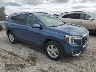 2024 GMC Terrain SLE z VIN 3GKALMEG2RL189604, wystawiony jako Copart lot #54004135 z przebiegiem 17 675 mil mil oraz Szkoda całkowita • Salvage title. Historia ofert i sprzedaży dostępna na DreamBid. Obrazek 4.