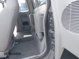 2000 Ford Ranger XL с VIN 1FTYR14V0YPB97940, выставлен на аукционе IAAI как лот 42404601 с пробегом 129 320 миль миль и . История ставок и продаж доступна на DreamBid. Изображение 8.