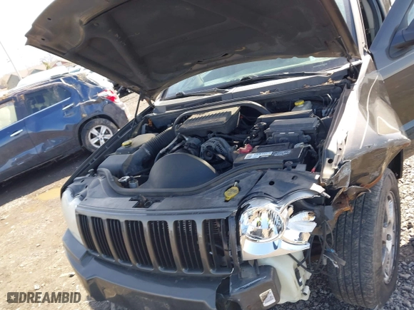 2006 Jeep Grand Cherokee Laredo with VIN 1J4GR48K66C186386, listed as a IAAI auction lot 41961862 with 270,771 mi miles. Bid and sale history available at carsss.com. Image 10.